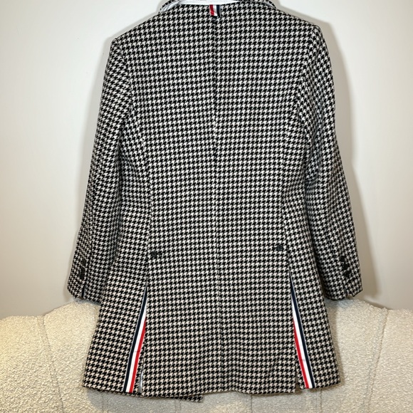 Wool/Cashmere houndstooth coat. - Picture 6 of 6